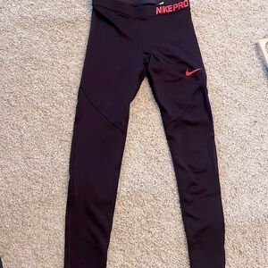 Women’s Nike Pro Hyper Warm Pants Medium